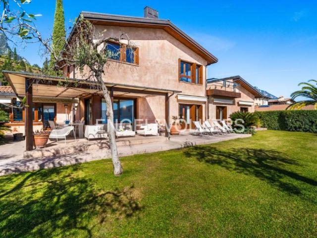 Villa singola in vendita a Toscolano Maderno via Messaga, Cecina