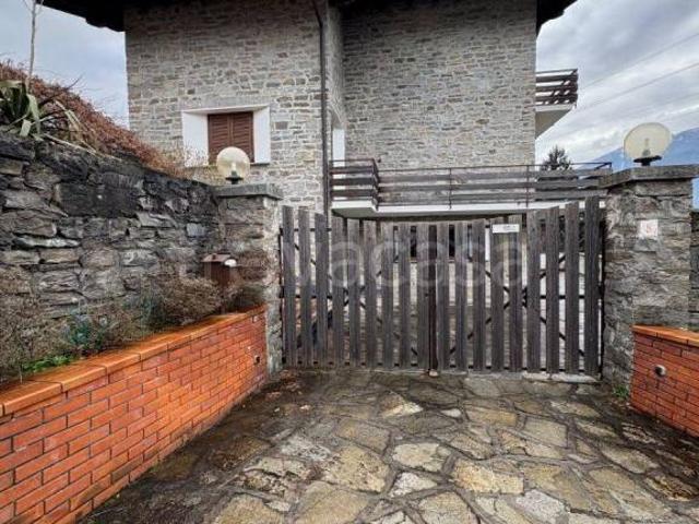 Villa singola in vendita a Trontano via Premazzasca, 13