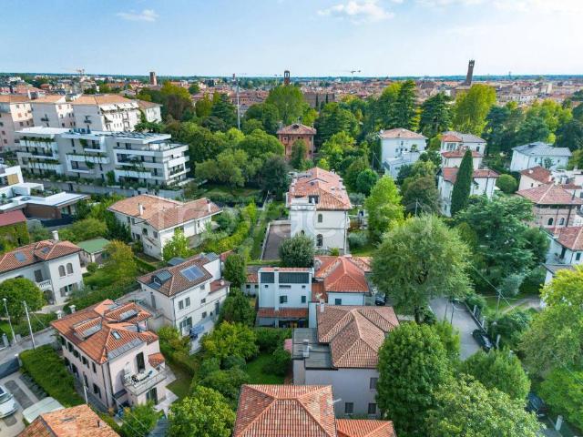 Villa singola in vendita a Treviso via Francesco Baracca, Viale Luzzatti