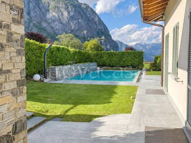 Villa singola in vendita a Tremezzina via Provinciale Regina