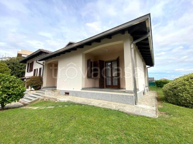 Villa singola in vendita a Trino