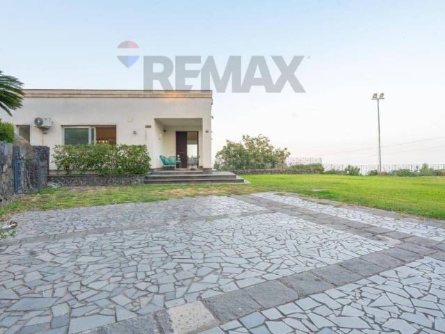 Villa singola in vendita a Valverde via Casalrosato, 88