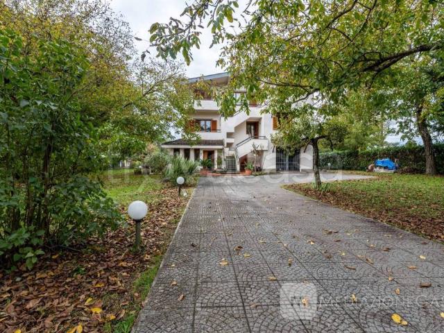 Villa singola in vendita a Valmontone