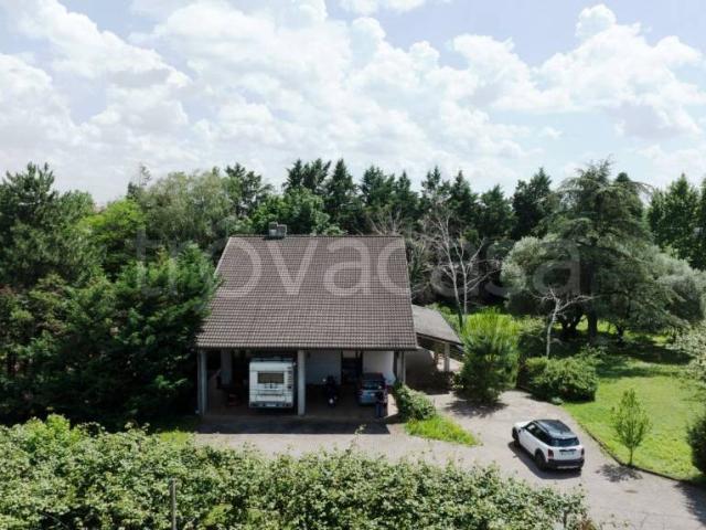 Villa singola in vendita a Verona via Gardesane, 35, San Massimo Croce Bianca