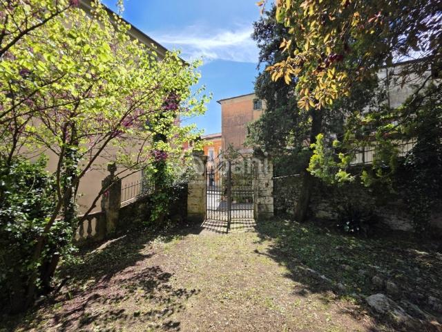 Villa singola in vendita a Vezzano Ligure