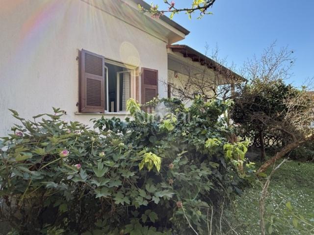 Villa singola in vendita a Vezzano Ligure