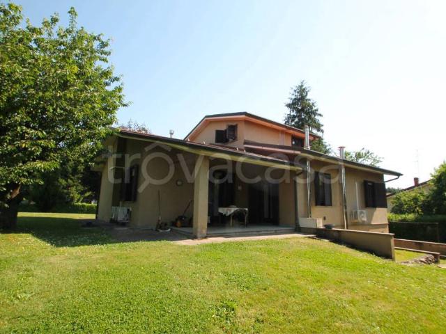 Villa singola in vendita a Vimercate via al Roccolo