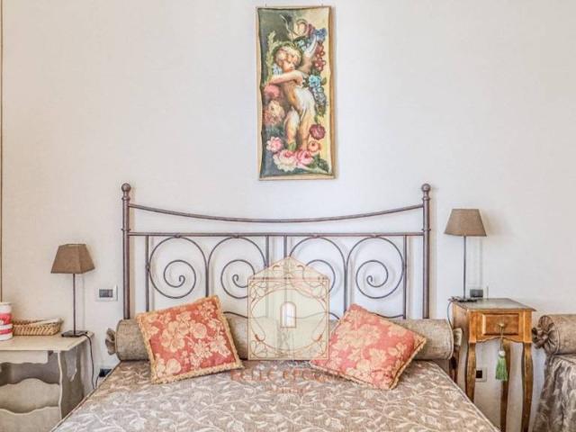 Villa singola in vendita a Viareggio via Manfredo Bertini, 16