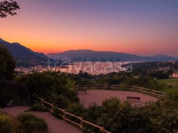Villa singola in vendita a Villa, Salò