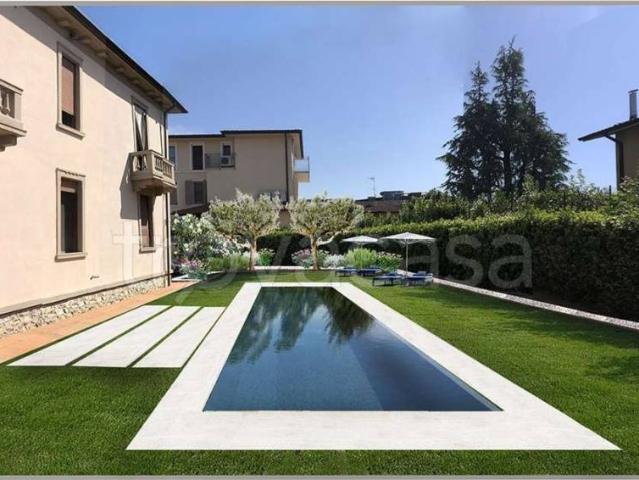 Villa singola in vendita a Villa, Salò