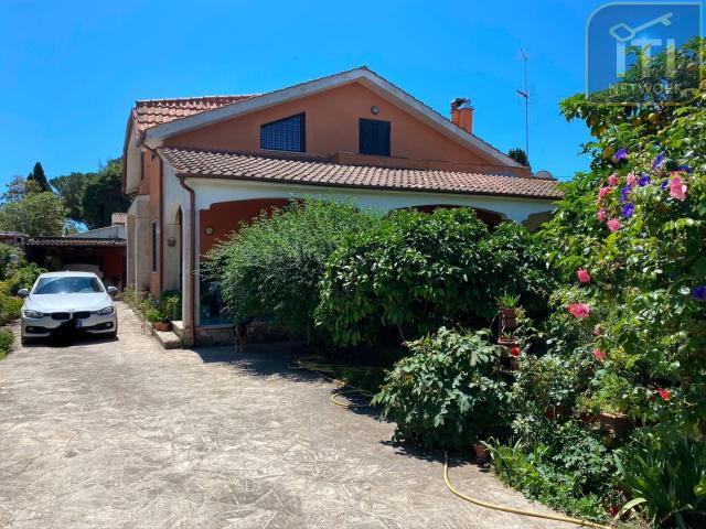 Villa singola in vendita a Ardea, Lido dei Pini di Ardea
