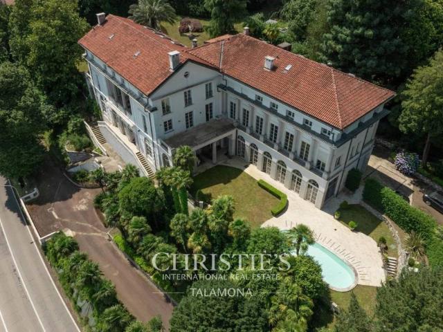 Villa singola in vendita a Belgirate