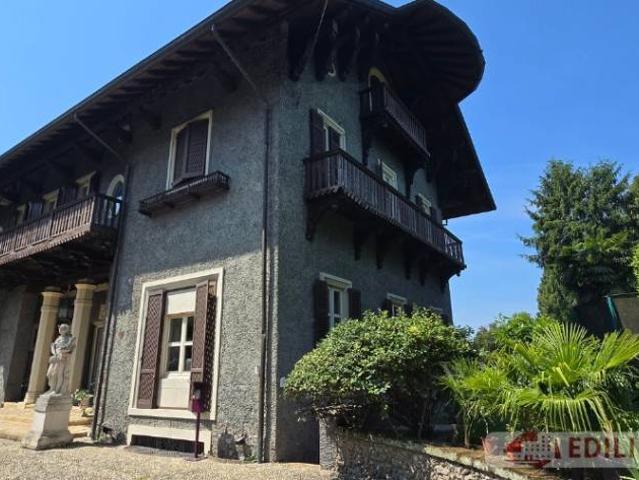 Villa singola in vendita a Besana in Brianza via Giacomo Puccini