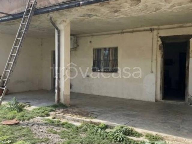 Villa singola in vendita a Besate
