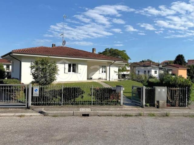 Villa singola in vendita a Buja