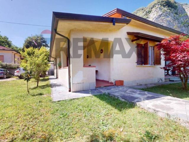 Villa singola in vendita a Camaiore vicolo della Cava, 70