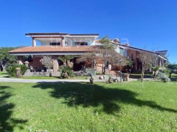 Villa singola in vendita a Campagna, Quadrivio