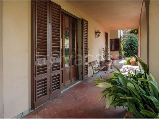 Villa singola in vendita a Calenzano via pertini, 35