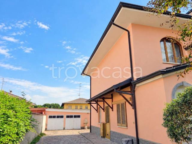 Villa singola in vendita a Caresanablot via Aldo Moro, 4