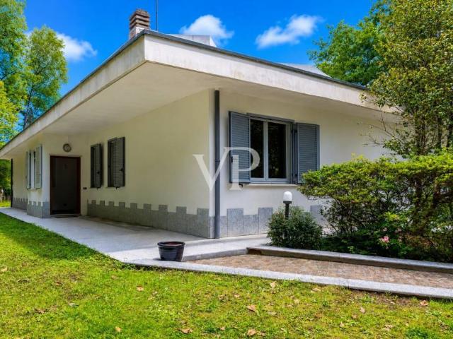 Villa singola in vendita a Carimate via del Golf