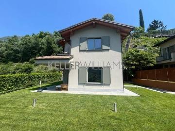 Villa singola in vendita a Carlazzo via Bosco Impero