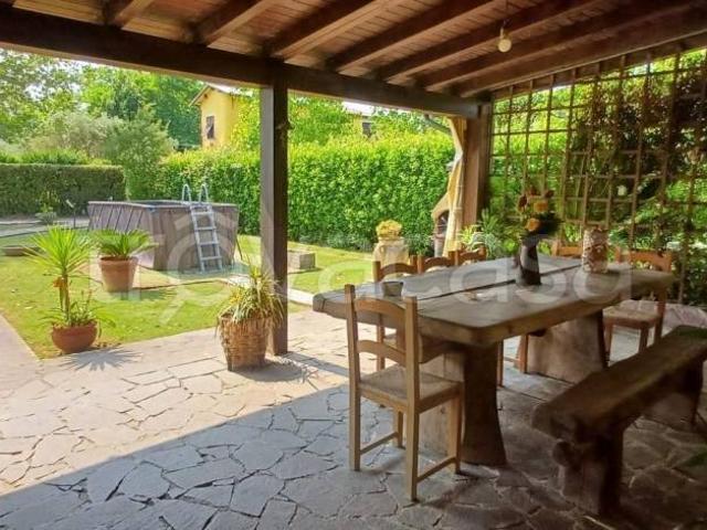 Villa singola in vendita a Carrara via del Macchione, Avenza