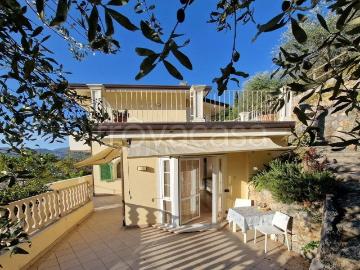 Villa singola in vendita a Carrara via s. Francesco, 28