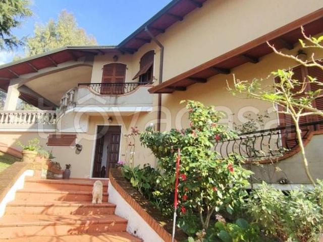 Villa singola in vendita a Carrara