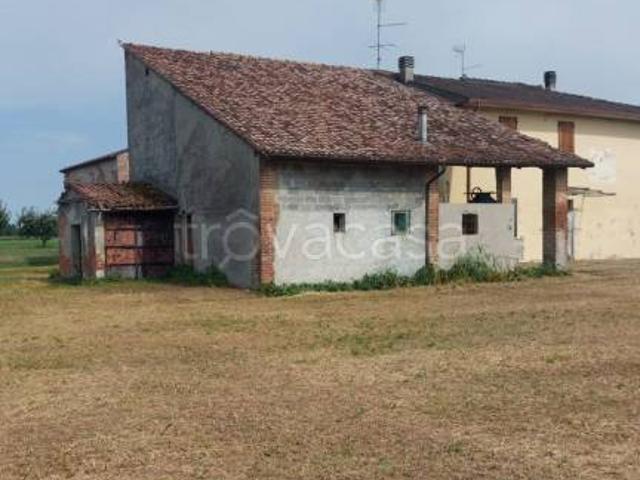 Villa singola in vendita a Castelvetro Piacentino via Due Ponti