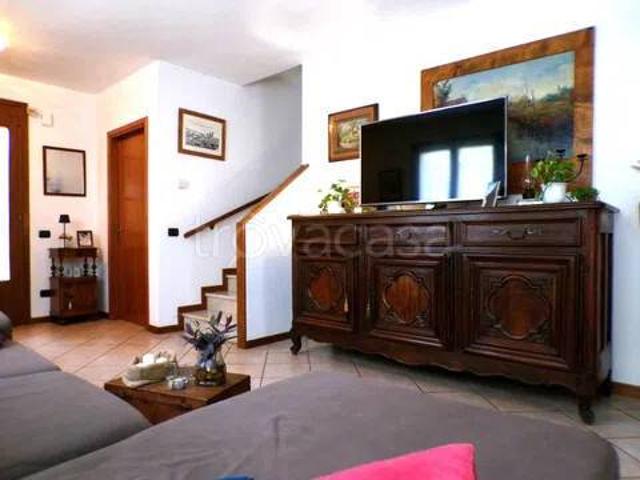 Villa bifamiliare in vendita a Castelfranco Veneto