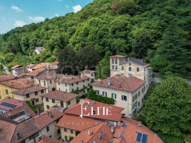 Villa singola in vendita a Castello Cabiaglio via Giuseppe Mazzini, 10