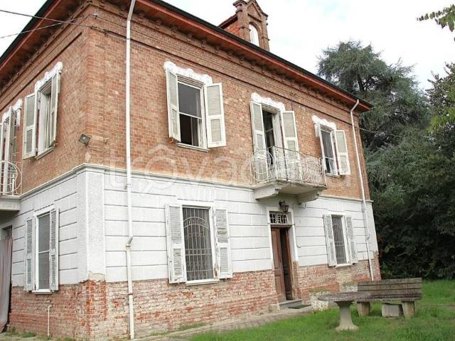 Villa singola in vendita a Castelnuovo Belbo