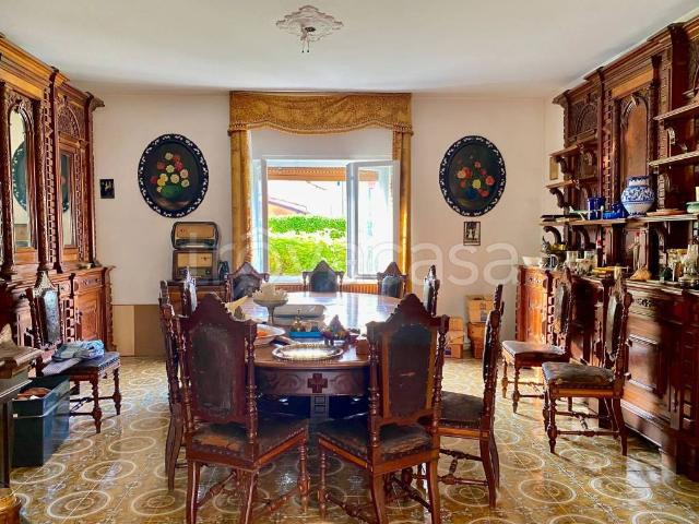Villa singola in vendita a Castelnuovo del Garda via Gaio, 1