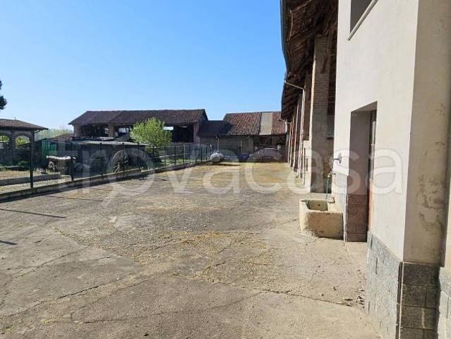 Villa bifamiliare in vendita a Castelrosso, Chivasso