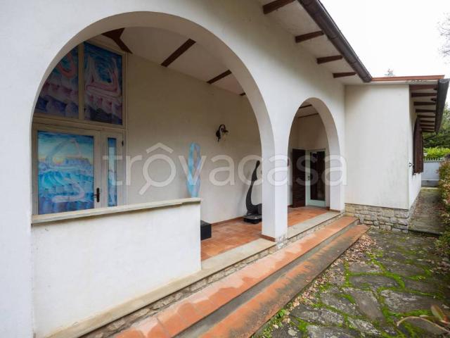 Villa singola in vendita a Castiglion Fiorentino via Fratelli Rosselli, 9