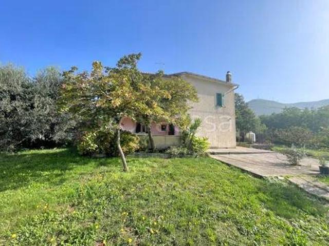 Villa singola in vendita a Castro dei Volsci