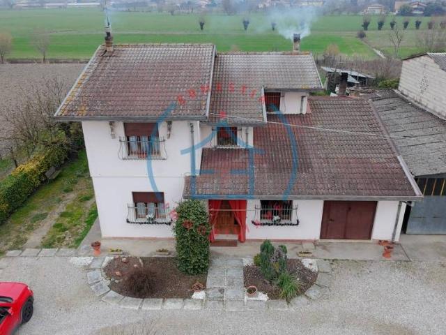 Villa singola in vendita a Casale di Scodosia via Ussuolo