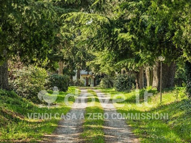 Villa singola in vendita a Cesena, San Carlo Roversano