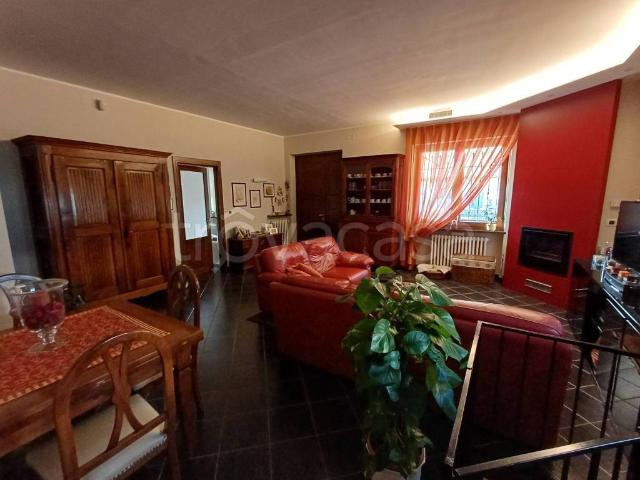 Villa singola in vendita a Cherasco corso Luigi Einaudi, 39