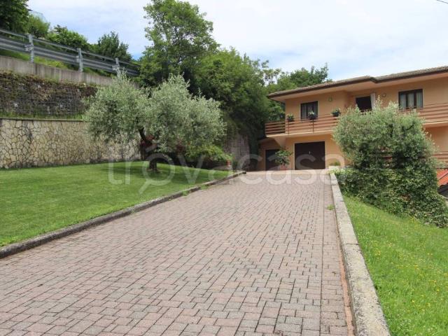 Villa singola in vendita a Chiampo via Vignaga Bassa