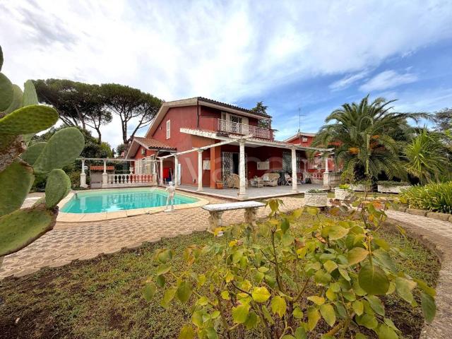 Villa singola in vendita a Ciampino via Vigna Capri