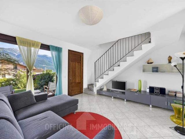 Villa singola in vendita a Colico via Famiglia Molinari, 38