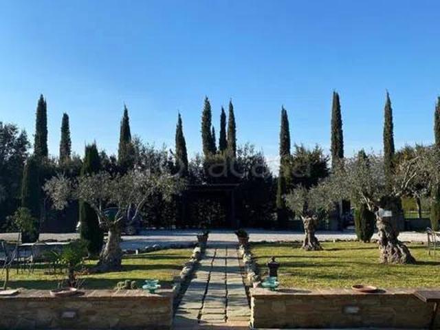Villa singola in vendita a Cortona