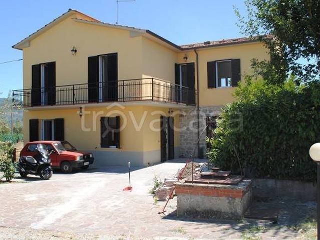 Villa singola in vendita a Cortona
