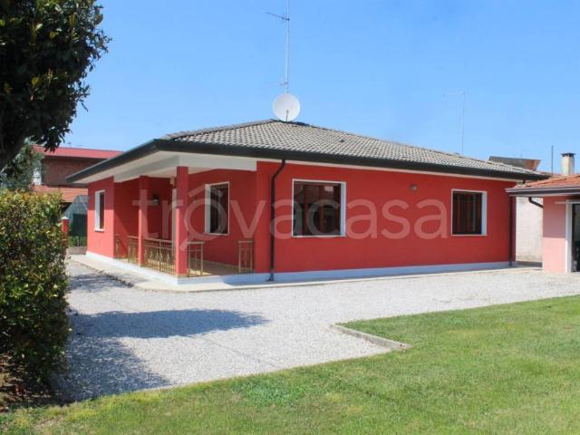 Villa singola in vendita a Cordenons via Bellasio, 61