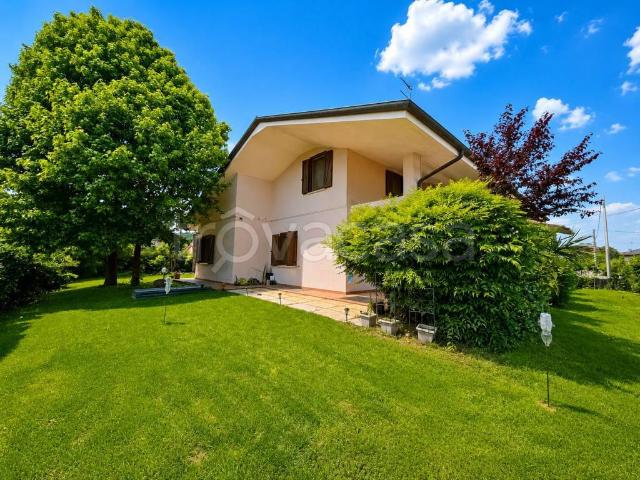 Villa singola in vendita a Costabissara via Dante Alighieri, 37