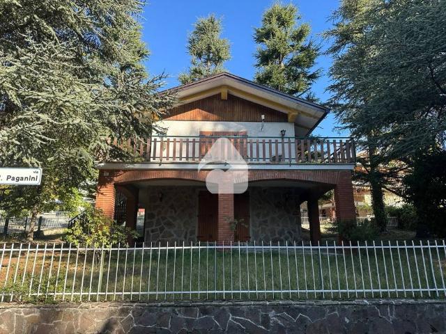 Villa singola in vendita a Cozzano, Langhirano