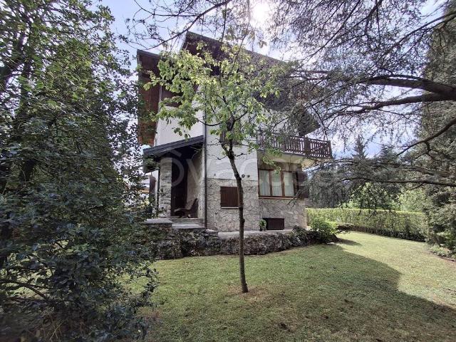 Villa singola in vendita a Dorga, Castione della Presolana