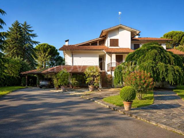 Villa singola in vendita a Dozza via Scossabrillo, 10