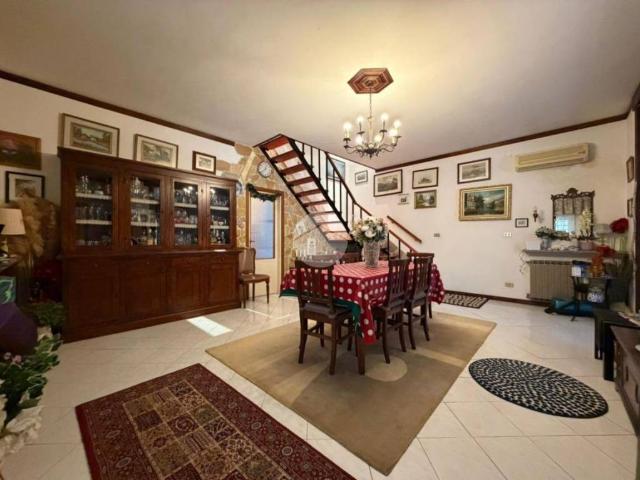 Villa singola in vendita a Fara in Sabina via di Campomaggiore, 8, Campo Maggiore
